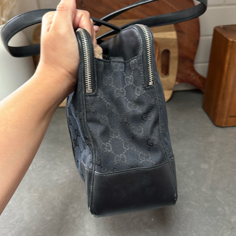 GUCCI GG Supreme Vintage Boston Bag Black/Silver Double Zip - Picture 5 of 14